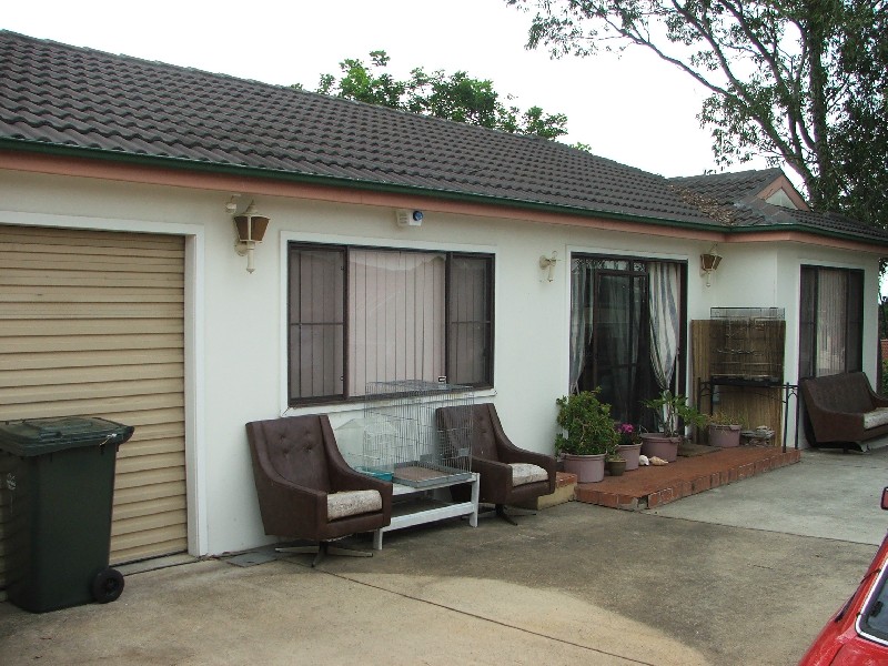 Fairfield West NSW 2165
