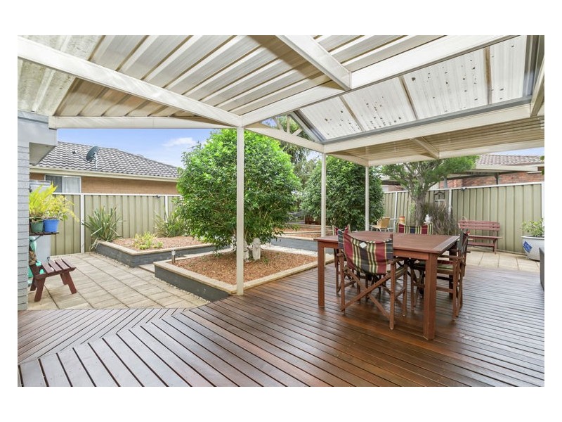 11 Etna Place, Bossley Park NSW 2176