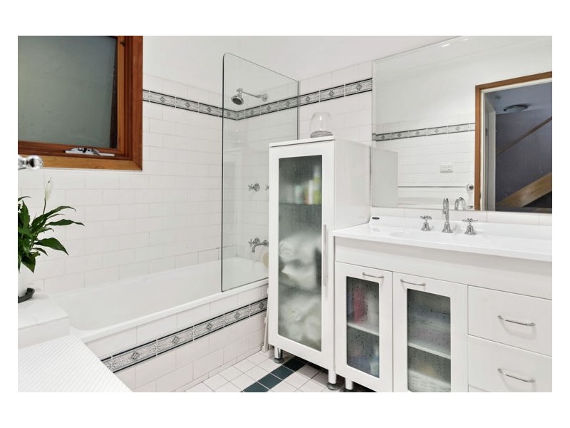 11 Etna Place, Bossley Park NSW 2176