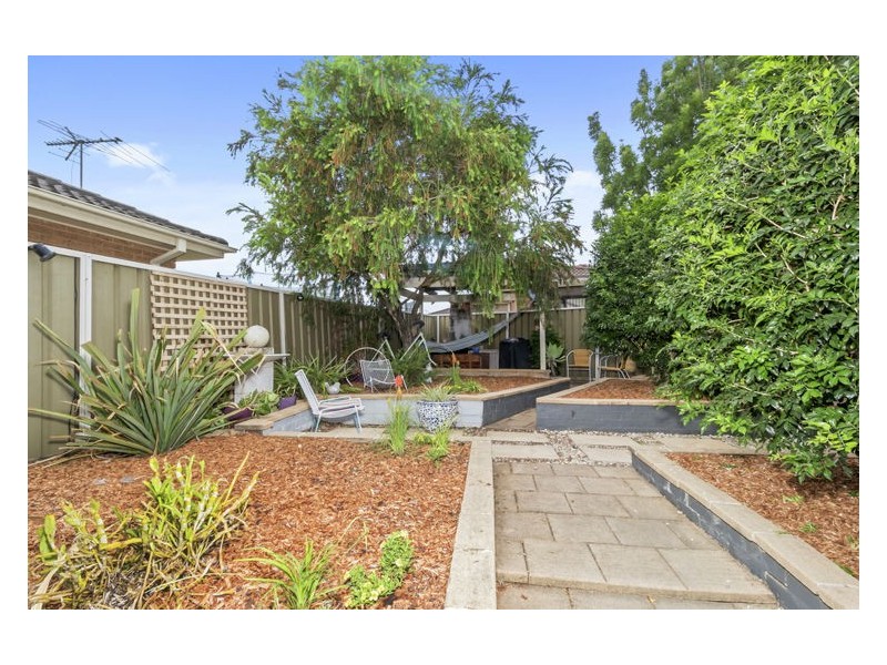 11 Etna Place, Bossley Park NSW 2176