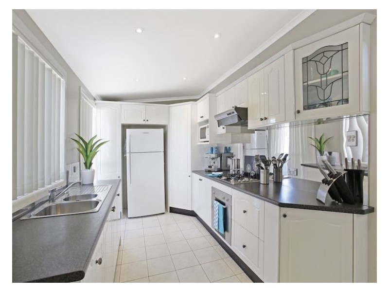 7 Bungulla Street, Sadleir NSW 2168