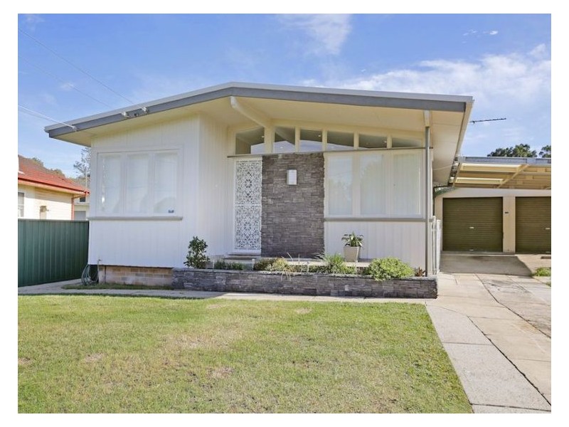 7 Bungulla Street, Sadleir NSW 2168