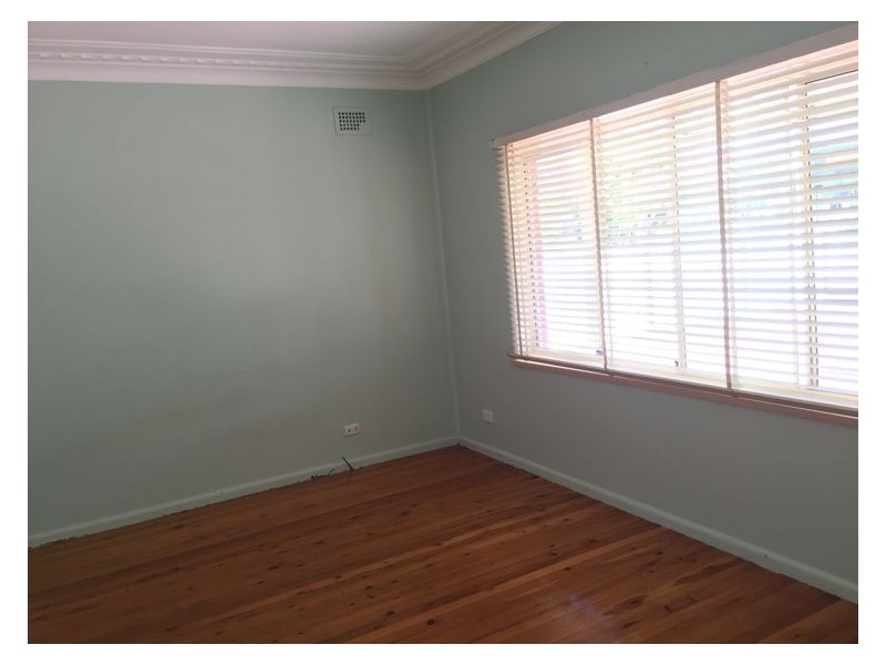 187 Hamilton Road, Fairfield NSW 2165