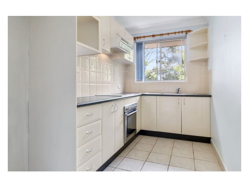 21/127 The Crescent, Fairfield NSW 2165