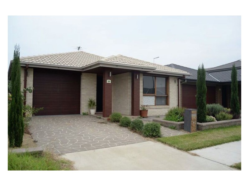 50 Finsbury Circuit, Ropes Crossing NSW 2760