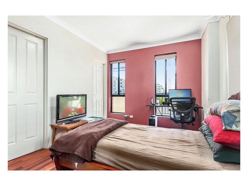 18/25-27 Castlereagh Street, Liverpool NSW 2170