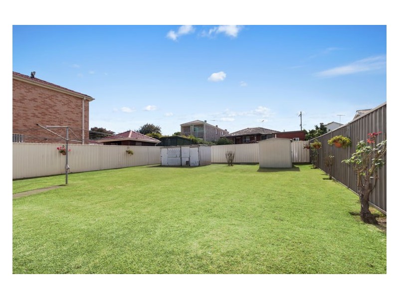 58 The Grove, Fairfield NSW 2165