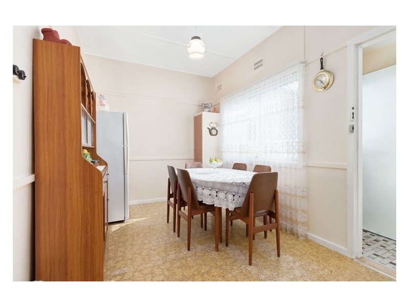 58 The Grove, Fairfield NSW 2165