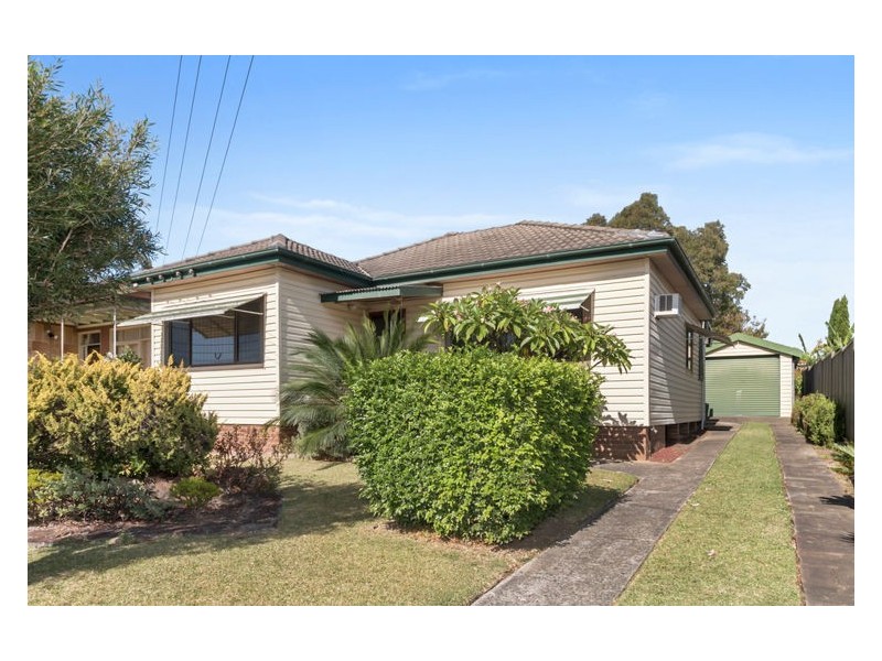 8 Jane Street, Smithfield NSW 2164