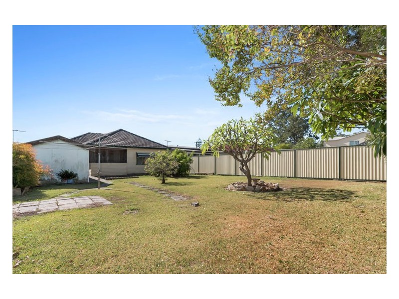 8 Jane Street, Smithfield NSW 2164
