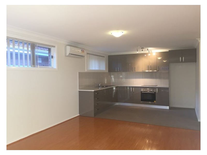 17a Ninveh Cresent, Greenfield Park NSW 2176