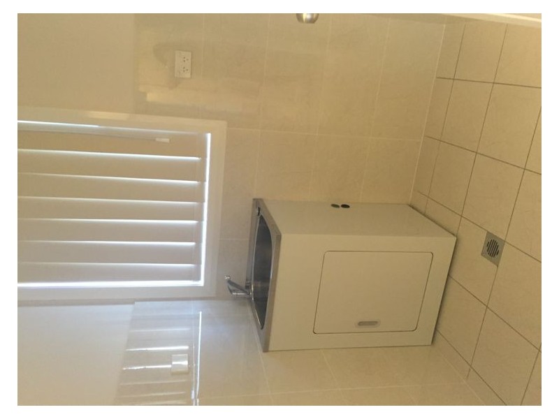 17a Ninveh Cresent, Greenfield Park NSW 2176