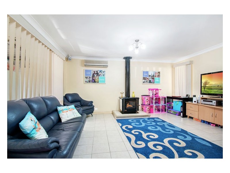 17 Richards Road, Wakeley NSW 2176