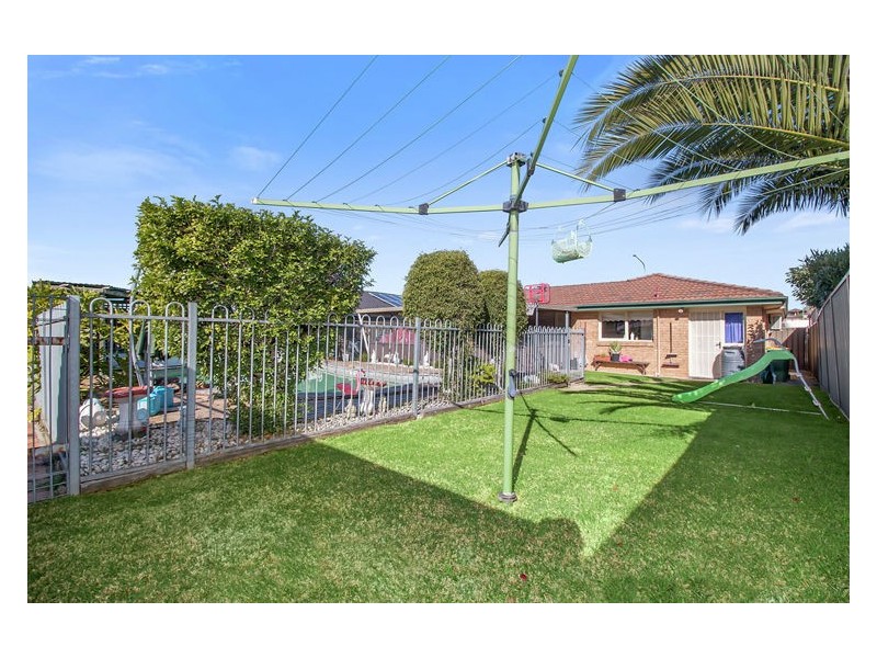 17 Richards Road, Wakeley NSW 2176