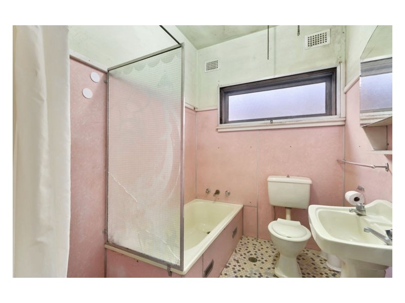 34 Cockburn Crescent, Fairfield NSW 2165