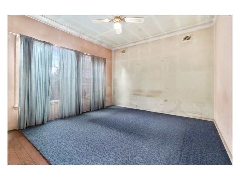 34 Cockburn Crescent, Fairfield NSW 2165