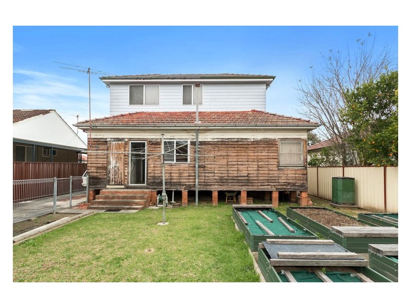 34 Cockburn Crescent, Fairfield NSW 2165