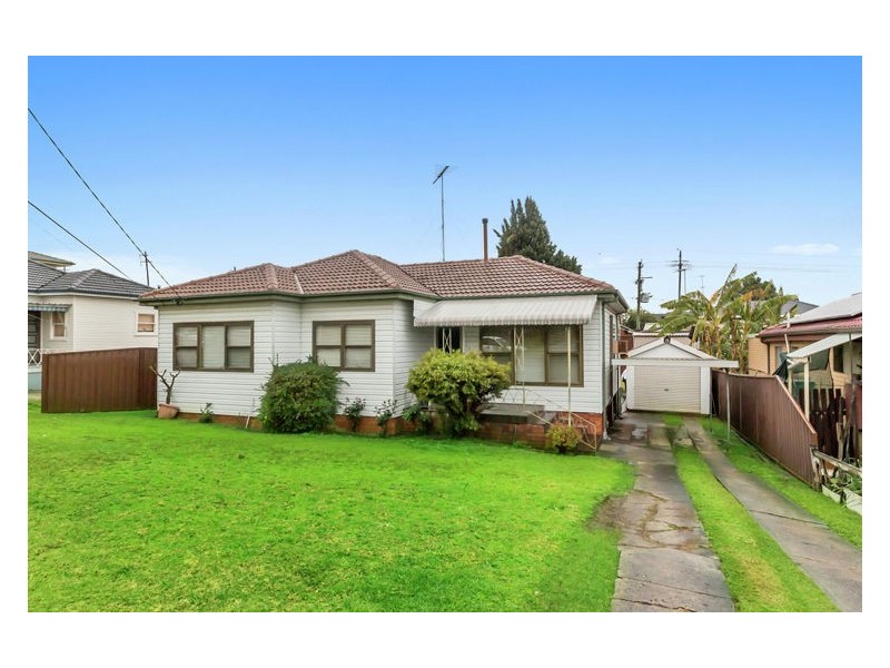 32 Garran Street, Fairfield West NSW 2165