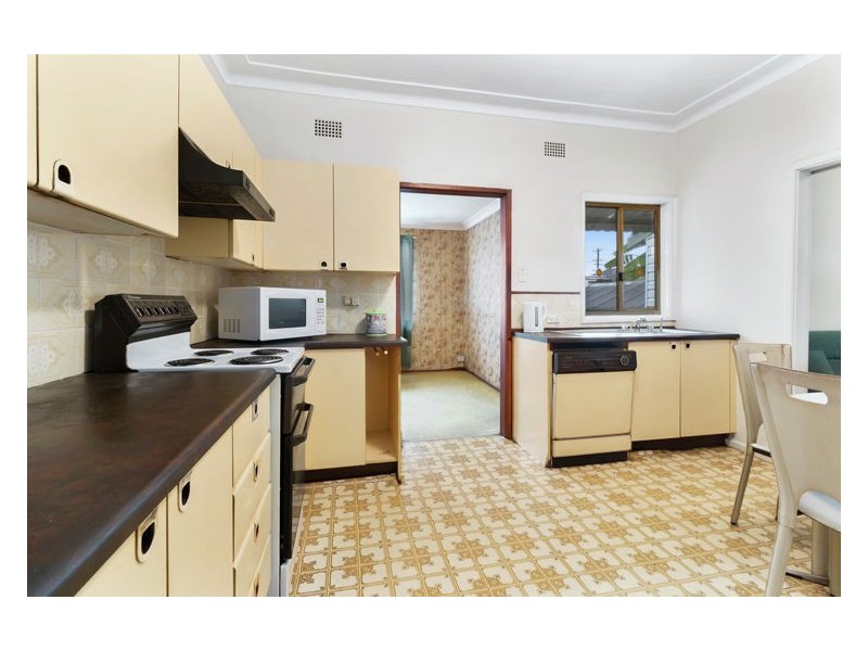 32 Garran Street, Fairfield West NSW 2165