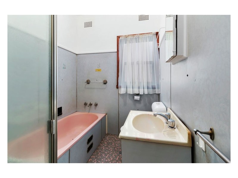 32 Garran Street, Fairfield West NSW 2165