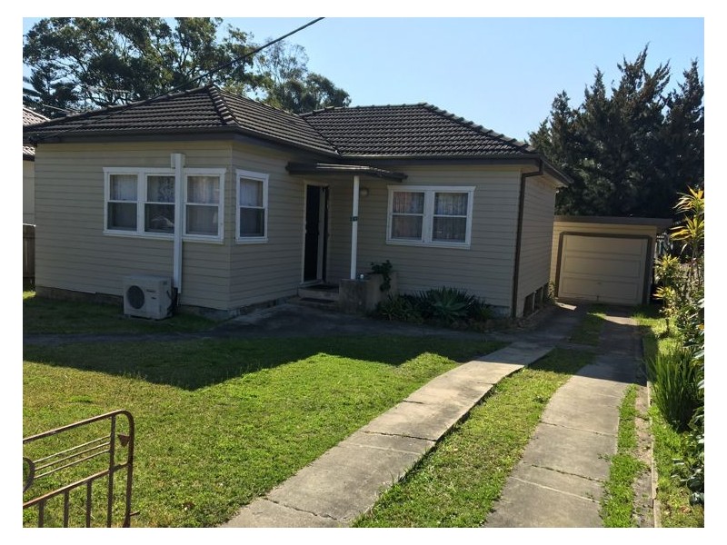 267 River Ave, Carramar NSW 2163