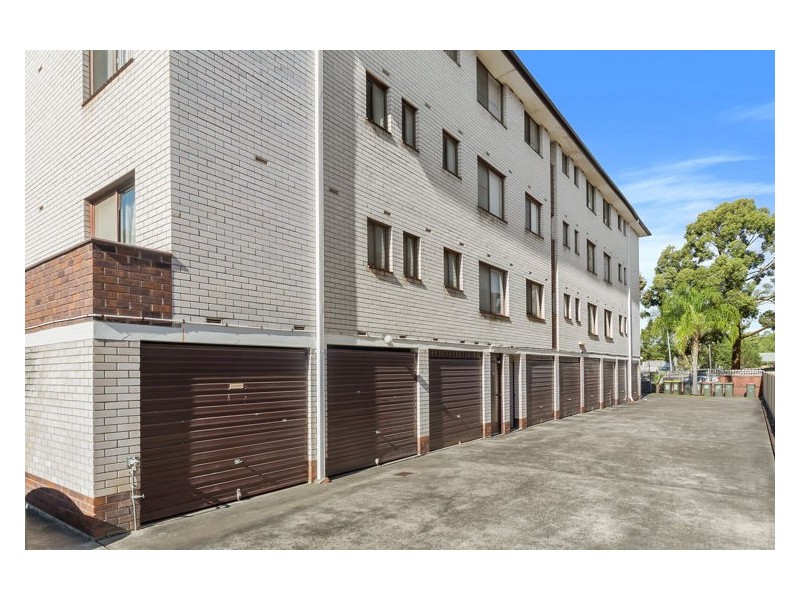 1/15 Lawson Street, Fairfield NSW 2165