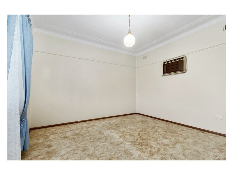 35 Harden Street, Canley Heights NSW 2166