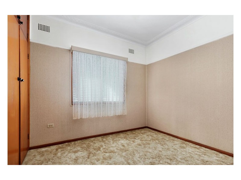 35 Harden Street, Canley Heights NSW 2166