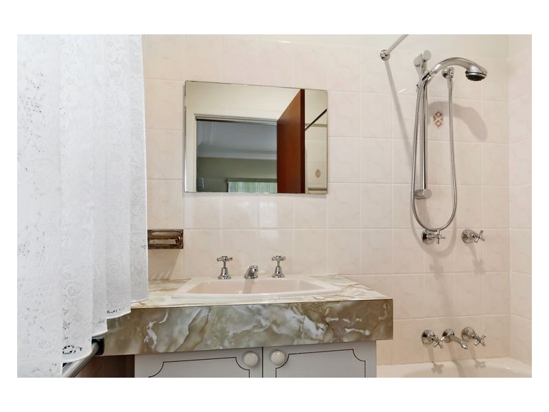 35 Harden Street, Canley Heights NSW 2166