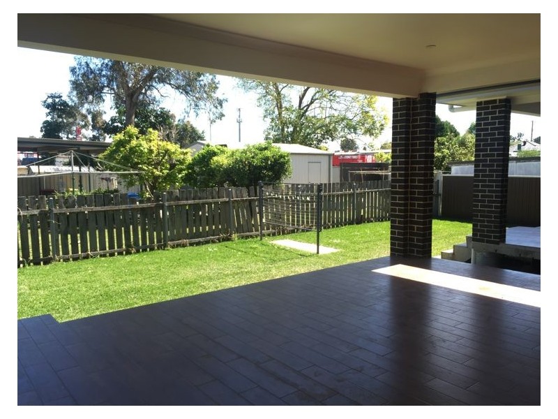 132 Oxford Street, Smithfield NSW 2164