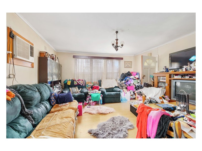 26 Crosby Crescent, Fairfield NSW 2165