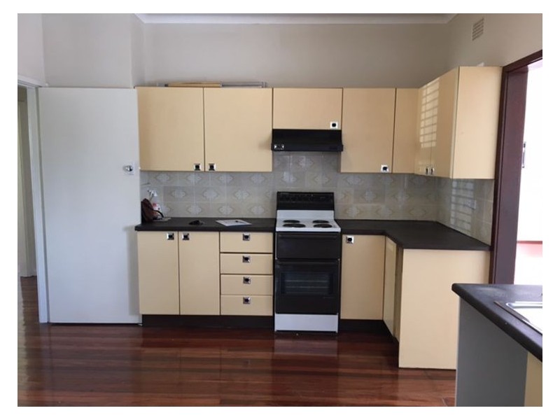 32 Garran Street, Fairfield West NSW 2165