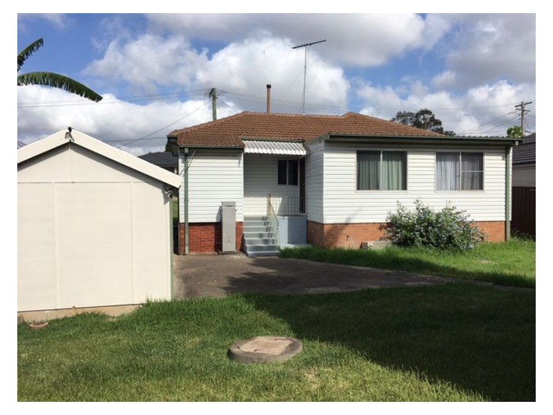 32 Garran Street, Fairfield West NSW 2165