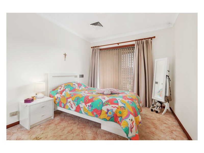 5 Salecich Place, Bonnyrigg NSW 2177