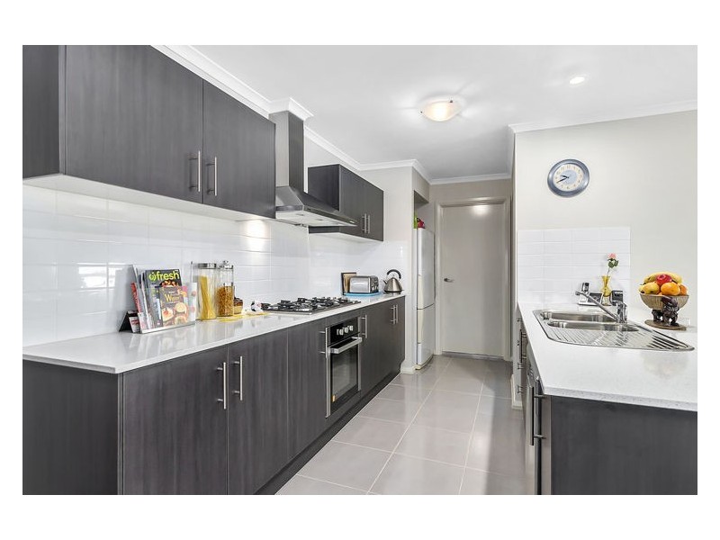 6 Seton St, Oran Park NSW 2570