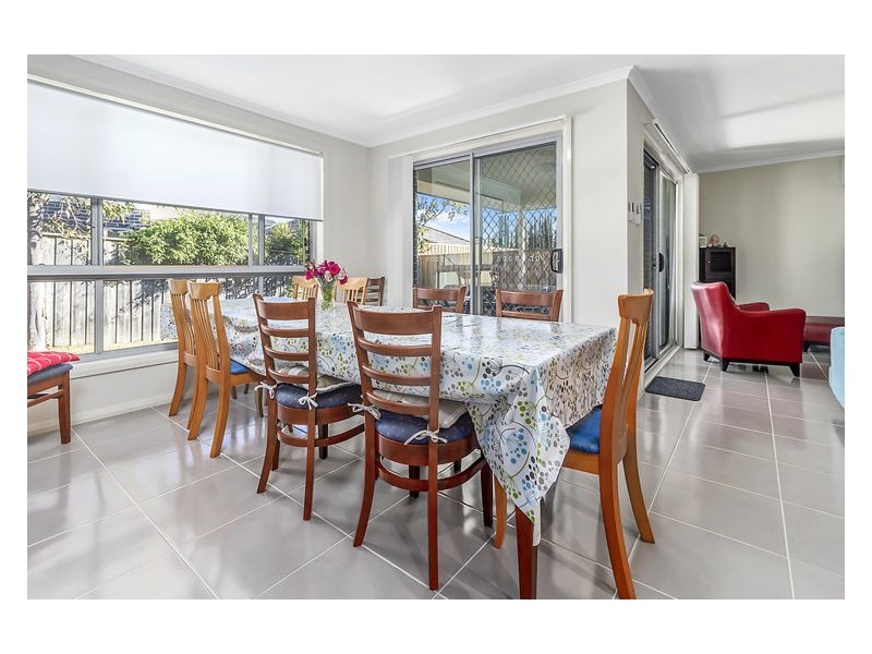 6 Seton St, Oran Park NSW 2570