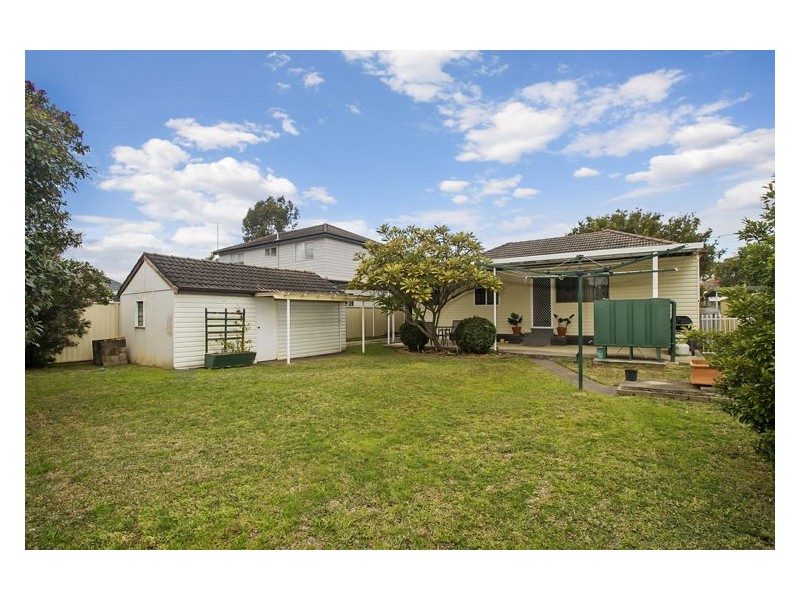 15 Dan Cres, Lansvale NSW 2166