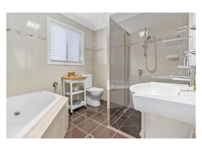 17 Hatfield Road, Canley Heights NSW 2166