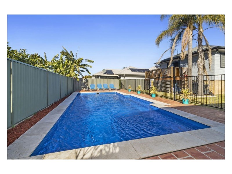 17 Hatfield Road, Canley Heights NSW 2166