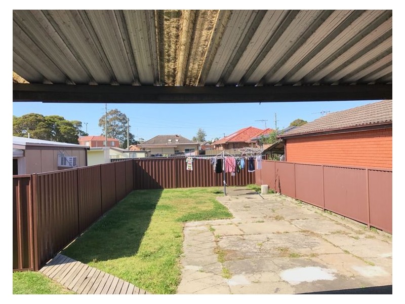 5 Rosemont Ave, Smithfield NSW 2164