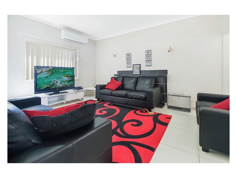 7 Wood Street, Fairfield NSW 2165