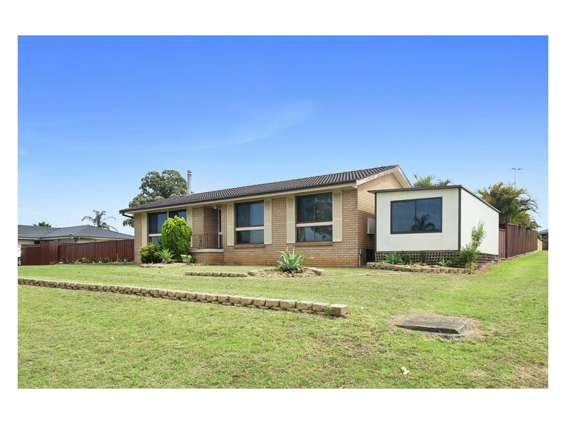 9 Newmen Close, Wetherill Park NSW 2164