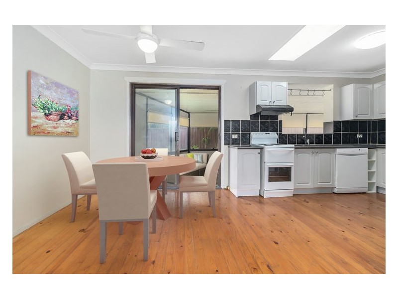 9 Newmen Close, Wetherill Park NSW 2164