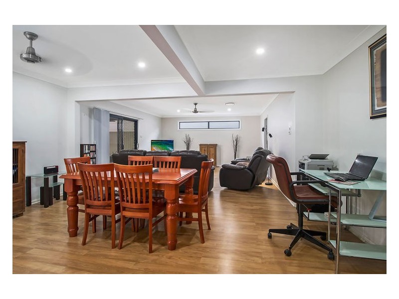 32 Hemingway Crescent, Fairfield NSW 2165