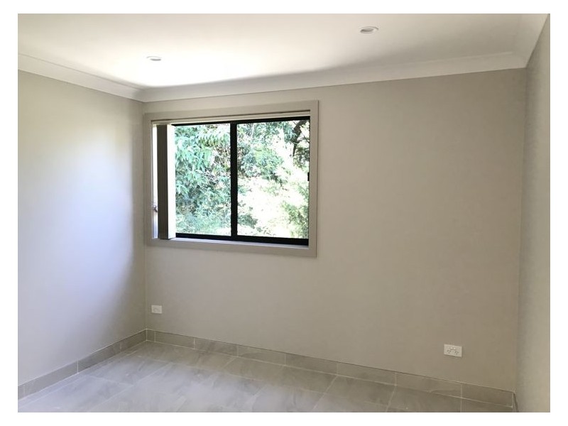 11A Damiper Cre, Fairfield NSW 2165