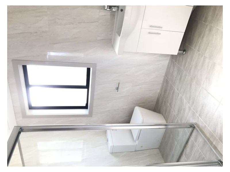 11A Damiper Cre, Fairfield NSW 2165