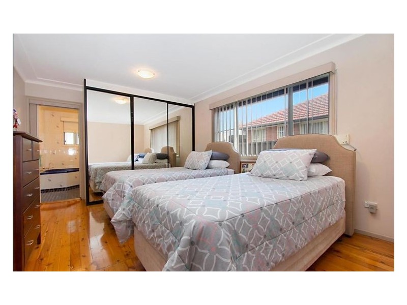 19 Rosemont Avenue, Smithfield NSW 2164