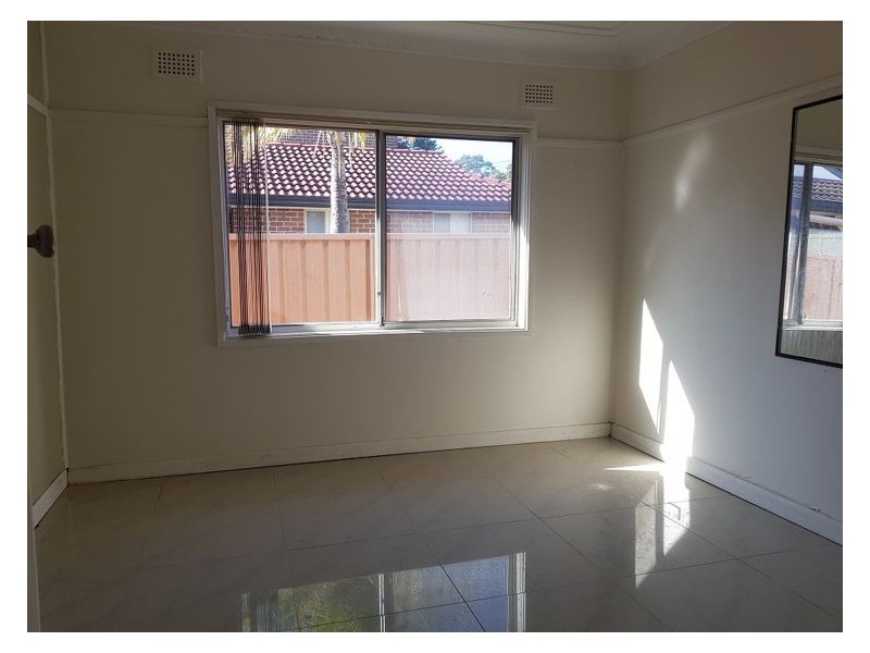 27a Alexander Street, Smithfield NSW 2164