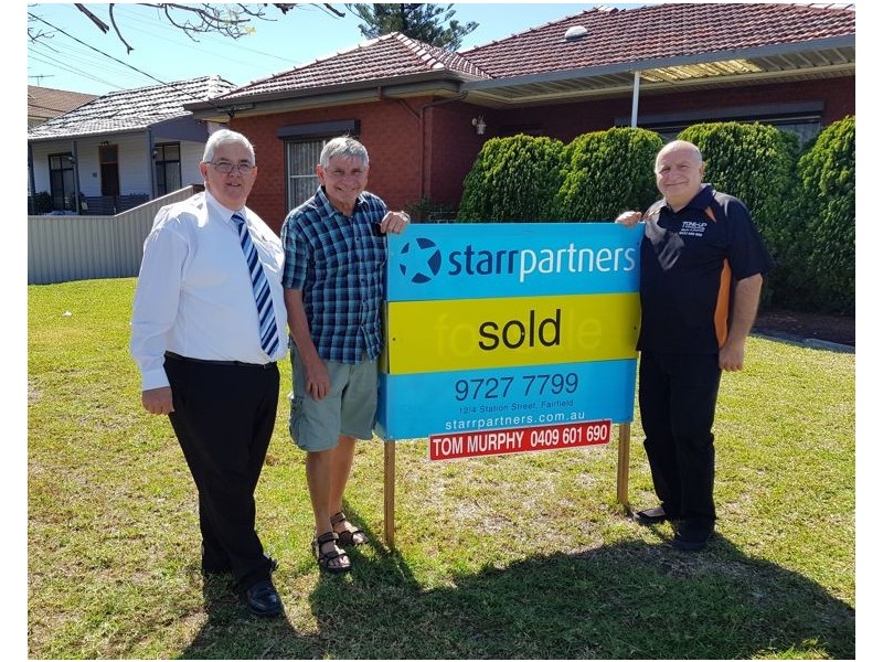 54 Macquarie St, Fairfield Heights NSW 2165