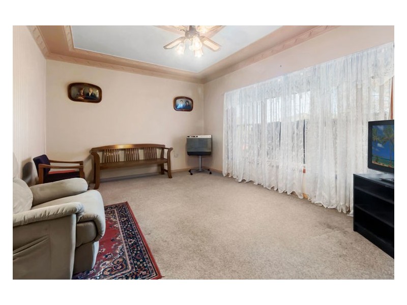 54 Macquarie St, Fairfield Heights NSW 2165